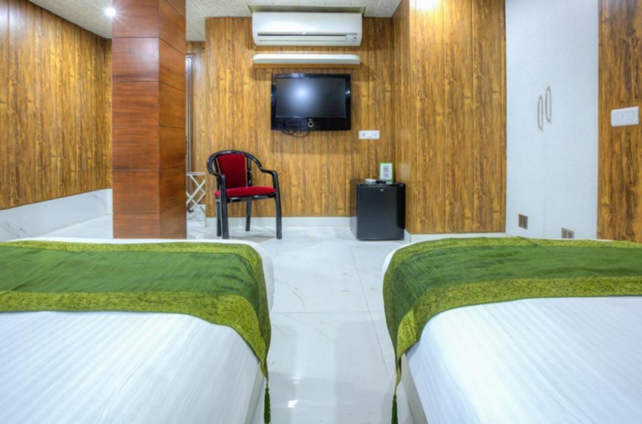 Glory Hotel